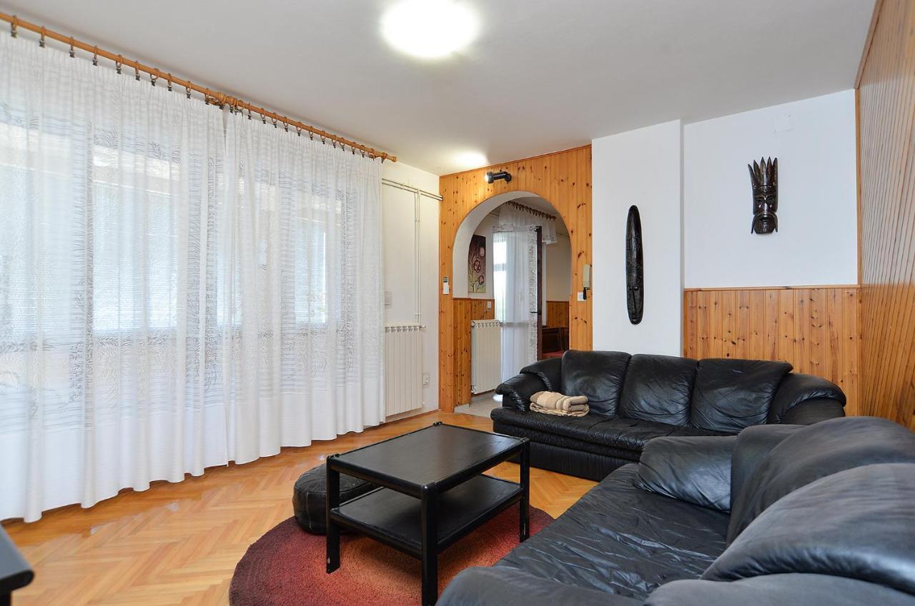 Apartments Irena 531 Pula Extérieur photo