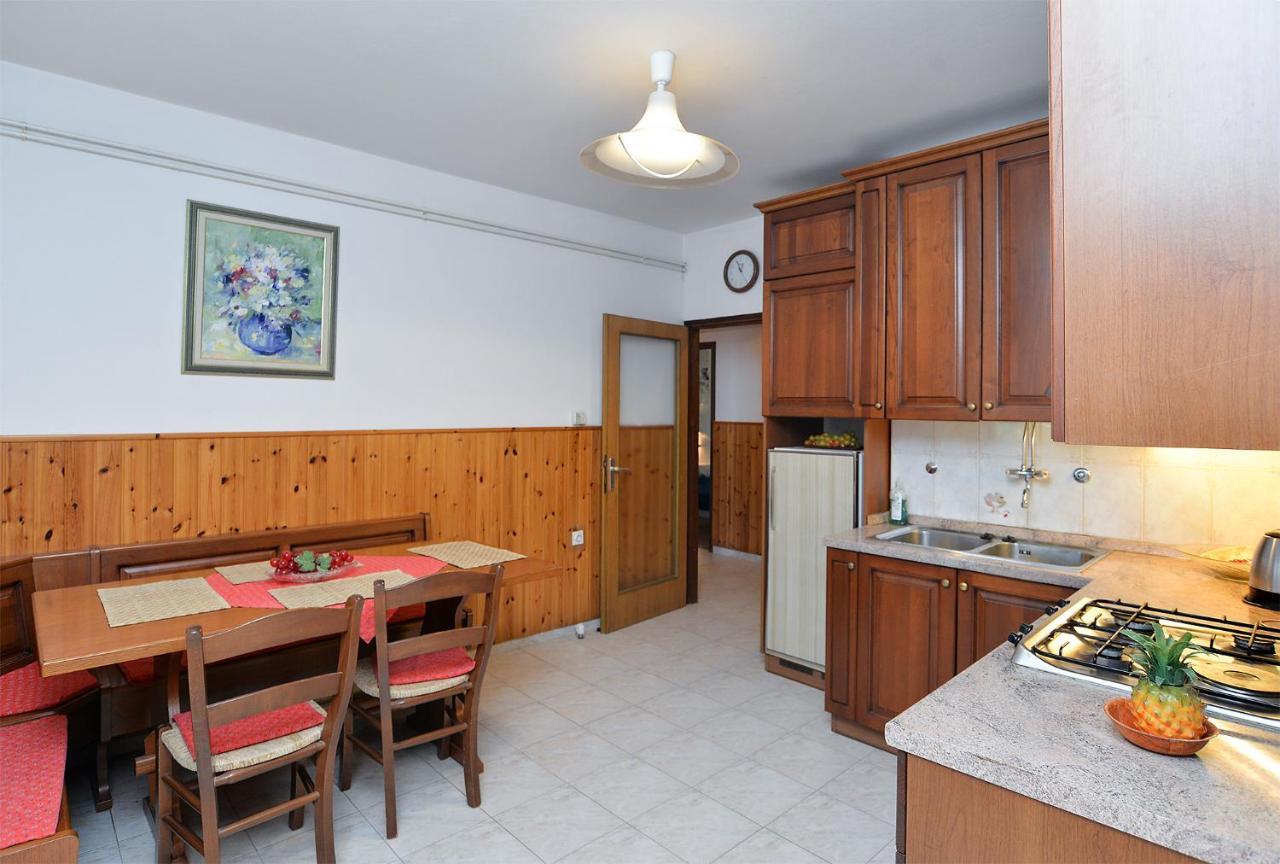 Apartments Irena 531 Pula Extérieur photo