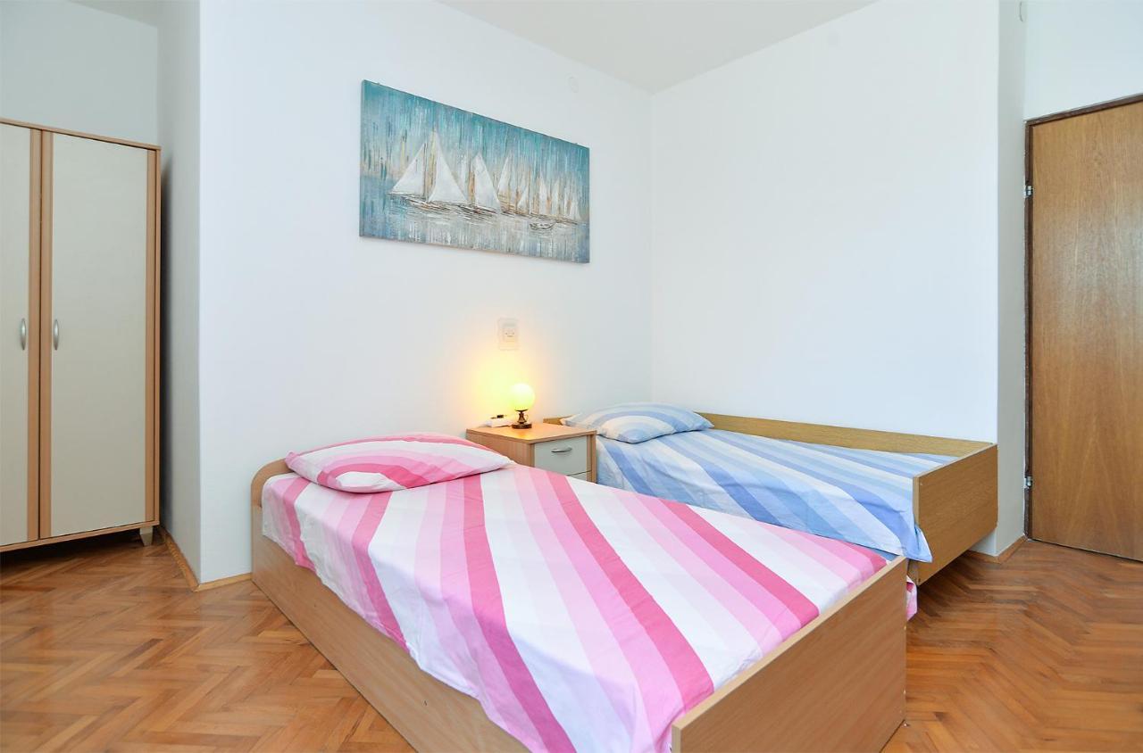 Apartments Irena 531 Pula Extérieur photo